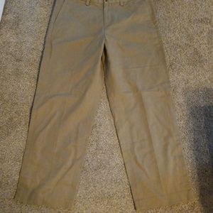 Men's Eddie Bauer khaki pants 35/30